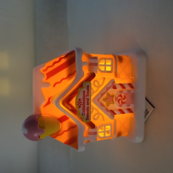Gingerbread Christmas  lighted blow mold FREE with purchase read description - Picture 2 of 4